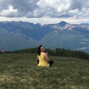 Meet your Posher, Nicole